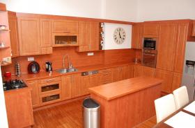 Appartement duplex de luxe dans un quartier résidentiel