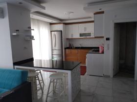 Appartement à Alanya dans la ville balnéaire de Mahmutlar avec vue sur la mer Méditerranée