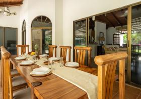 Villa de 4 chambres avec 3,9 acres (1,6 ha) de terrain au Libéria