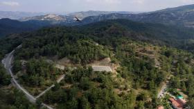 Terrain pour un développement potentiel remarquable dans un endroit magnifique avec des vues spectaculaires