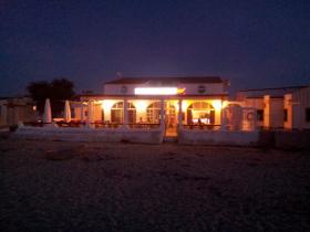 A vendre bar, restaurant avec résidence sur la plage - affaire rare