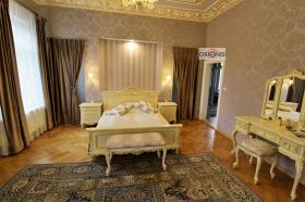 Villa de luxe de 870 m2 avec un terrain de 1702 m2 pour un client très exigeant