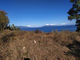 Terrain constructible proche de la plage en face de Nosy Be