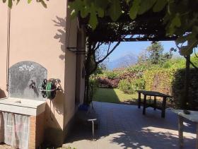 Villa située dans un bourg médiéval à Toscane