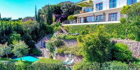 Magnifique villa rénovée avec vue panoramique sur la Baie de Cannes