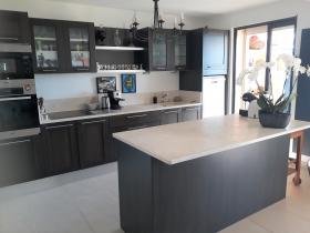 Appartement en rez de jardin avec vue mer panoramique - Côte d'Azur
