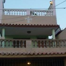 A vendre immeuble avec terrasse et piscine