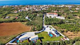 3 villas modernes de luxe à vendre à 1km de la plage