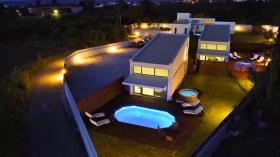 3 villas modernes de luxe à vendre à 1km de la plage