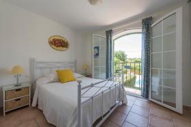Ensemble immobilier à 15 minutes à pied des plages