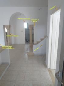 Villa composée de 2 étages située à la cité El-Morjene à Tabarka