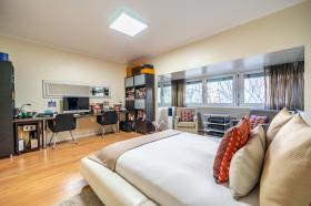 A vendre appartement de luxe comme neuf près du Tage