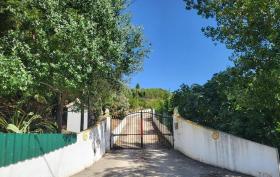 Fantastique villa 5 pièces rénovée, 14000 m2 de terrain, tennis, piscine
