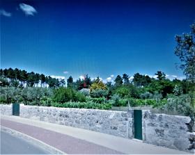 Propriété spacieuse à rénover, terrain de 13.680m2