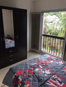 Appartement spacieux situé à Bas du Fort