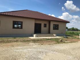 Jolie maison à vendre dans un quartier résidentiel