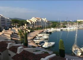 Appartement avec vue panoramique sur Marina à 3 km de Saint Tropez