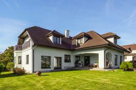 Une très grande maison près de Prague pour une très grande famille