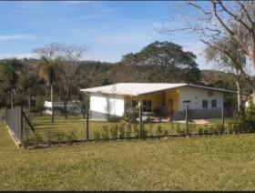 Maison familiale bien entretenue