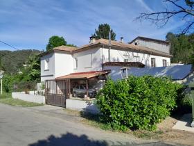 Ancienne auberge entièrement rénovée