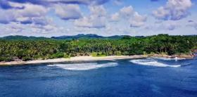 Terrain avec plage sur l'île de Siargao