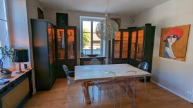 Grande maison de maitre avec piscine et dépendances