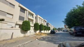 Villa bien située à La Soukra
