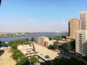 Hôtel de luxe à vendre au centre du Caire, juste en face du Nil