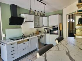 Charmante maison de type provençal avec piscine