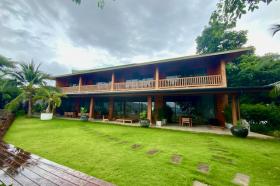 Villa dans un cadre remarquable avec vue mer