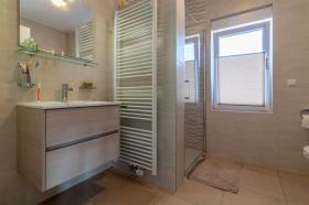 Appartement de deux pièces meublé avec grande terrasse