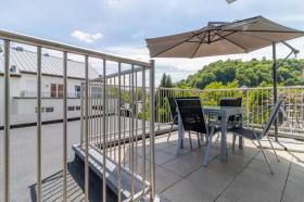 Appartement de deux pièces meublé avec grande terrasse