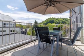 Appartement de deux pièces meublé avec grande terrasse