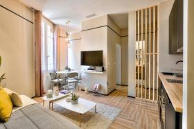 Apartment dans une belle petite copropriété bourgeoise