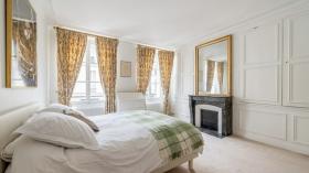 Elégant appartement de 113m2 adresse prestigieuse Paris 7ème