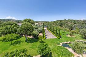 Superbe ensemble immobilier néo provençal, composé de 4 maisons pour une surface habitable de 750m2