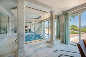 Superbe ensemble immobilier néo provençal, composé de 4 maisons pour une surface habitable de 750m2