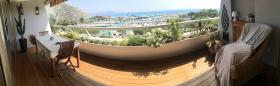 Appartement avec grand balcon - une vue mer panoramique