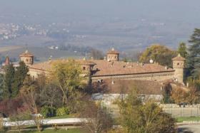 Exceptionnel Château à très fort potentiel situé dans la Province de Piacenza