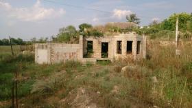 A vendre maison inachevée en Moldavie