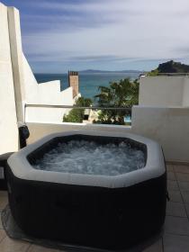 Villa de luxe en premiere ligne avec vue unique en Méditerranée