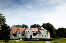 Palace von Grelle - Château moderne de luxe entièrement rénové à vendre