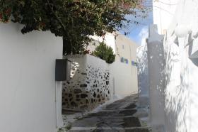 Maison sur l'île de Santorin dans le village de Megalochori