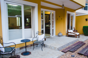 Belle maison avec vue imprenable à Condominio Fermé