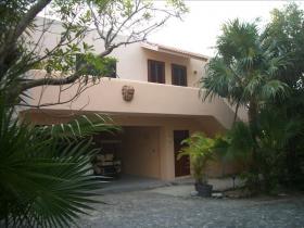 Villa de luxe avec vue imprenable sur l'océan
