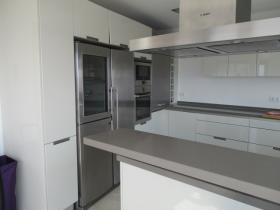 Excellente villa moderne à Jávea, pour profiter de la Méditerranée toute l'année