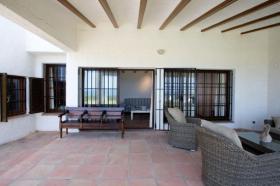 Villa en première ligne avec vue sur la mer