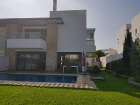 Villa de luxe à vendre à Plage des Nations Rabat Maroc