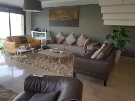 Villa de luxe à vendre à Plage des Nations Rabat Maroc