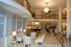 A vendre hôtel 4-étoiles dans le super centre de Tbilissi